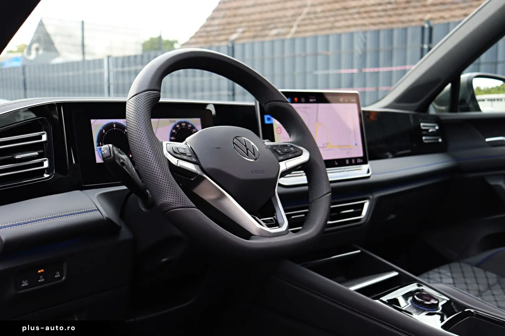 VW Tiguan 2.0 TDI R-Line 4M PANO 360 NAVI IQ-Light
