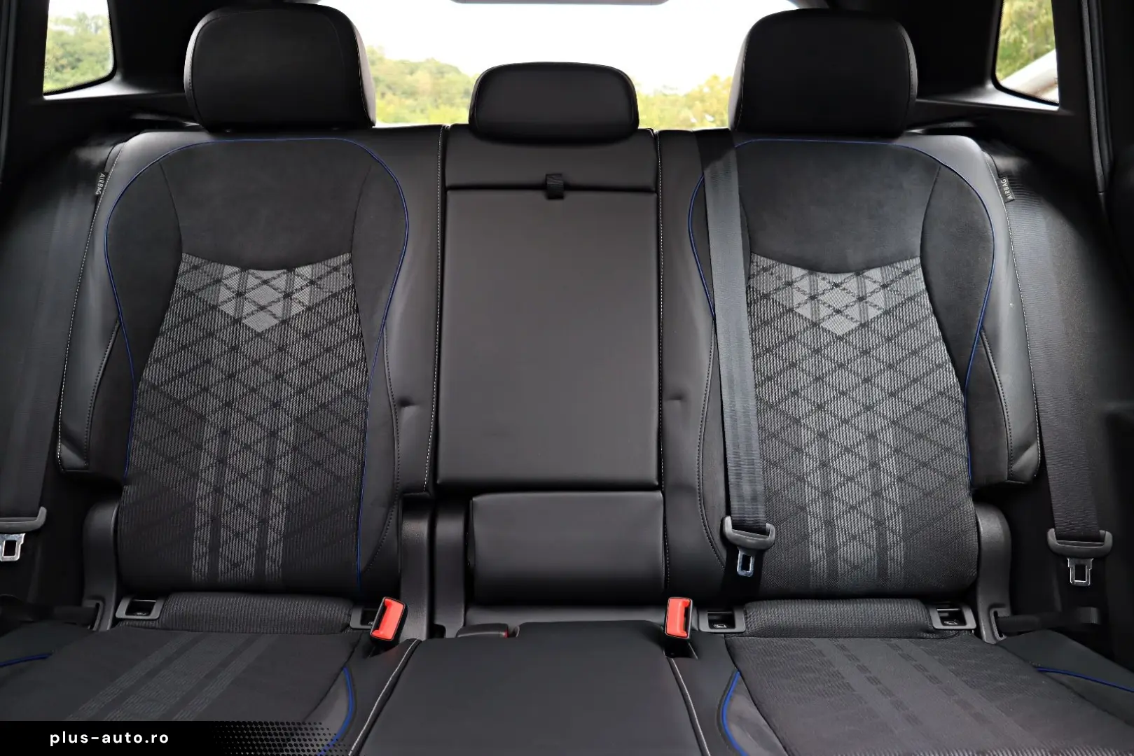 VW Tiguan 2.0 TDI R-Line 4M PANO 360 NAVI IQ-Light