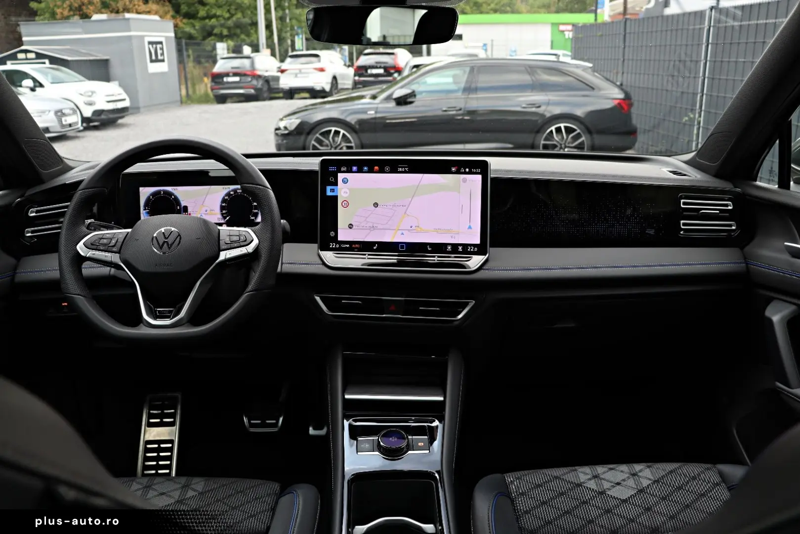 VW Tiguan 2.0 TDI R-Line 4M PANO 360 NAVI IQ-Light