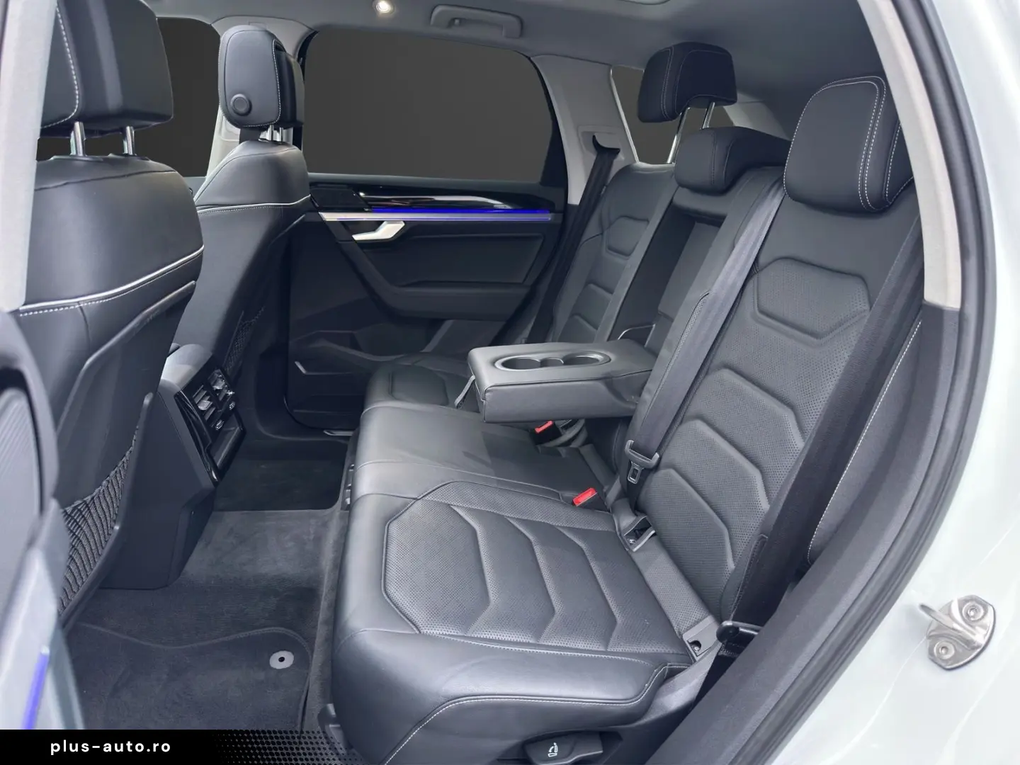 VW TOUAREG 3.0 TDI ELEGANCE 4M R-LINE MATRIX PANO