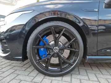 VW Golf VIII R Performance MATRIX KAMERA 270km h