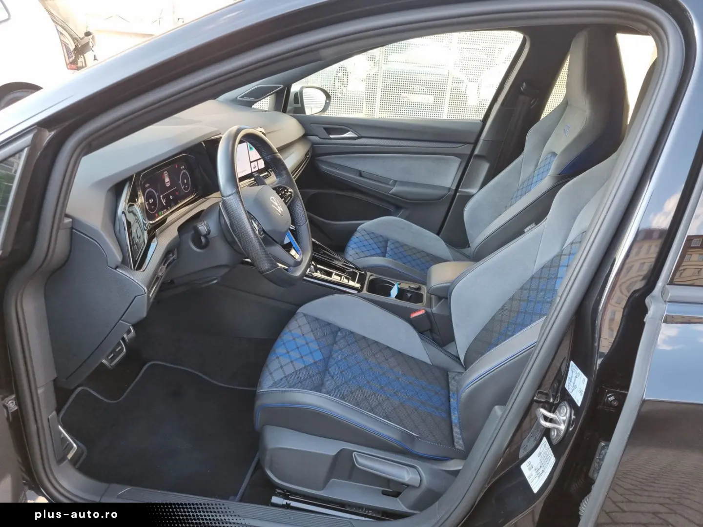 VW Golf VIII R Performance MATRIX KAMERA 270km h