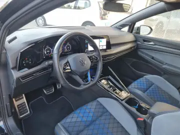 VW Golf VIII R Performance MATRIX KAMERA 270km h