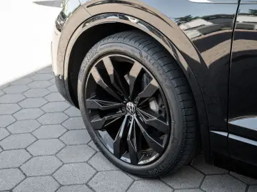 VW Touareg TDI R-Line Pano IQLight AHK Kam. Leder