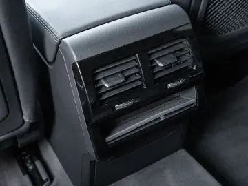 VW Touareg TDI R-Line Pano IQLight AHK Kam. Leder