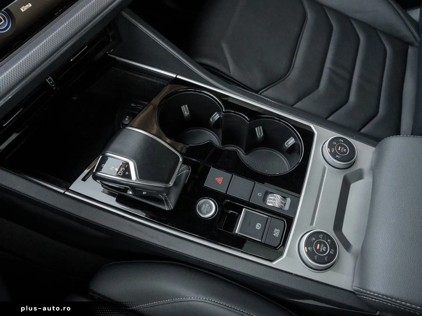 VW Touareg TDI R-Line Pano IQLight AHK Kam. Leder