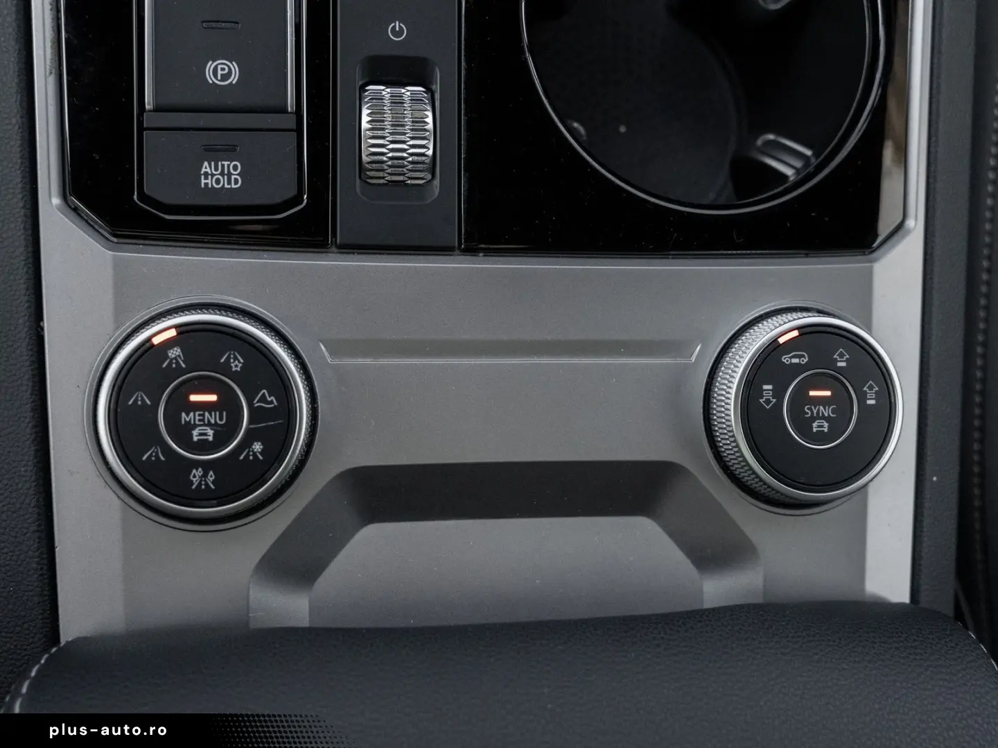 VW Touareg TDI R-Line Pano IQLight AHK Kam. Leder