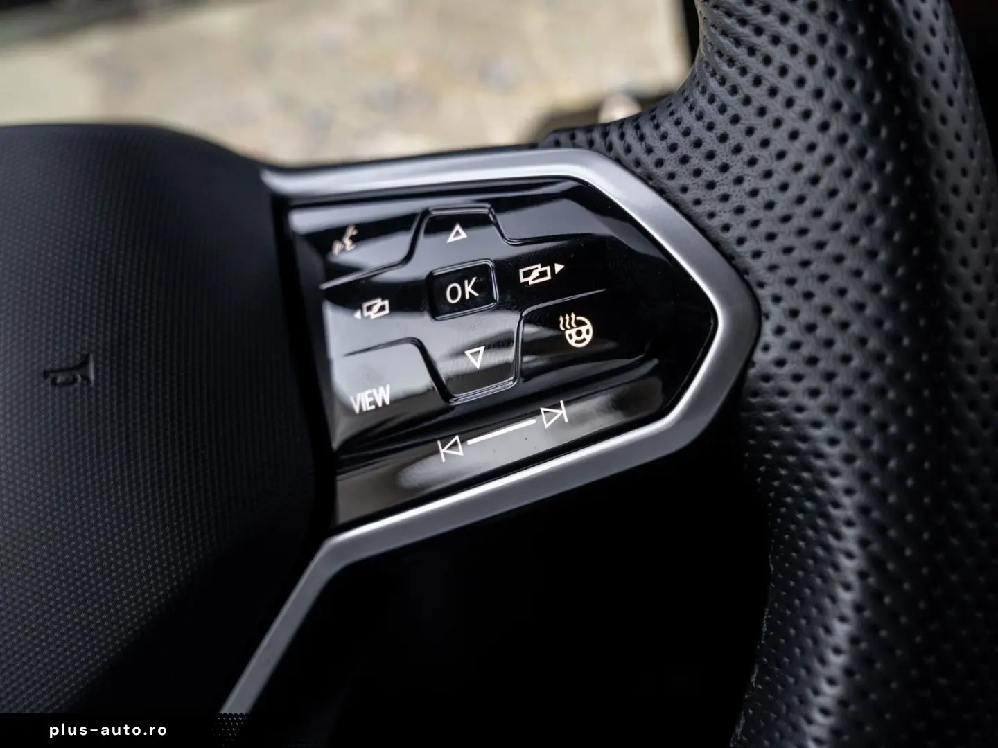 VW Touareg TDI R-Line Pano IQLight AHK Kam. Leder