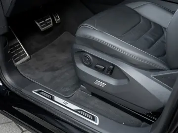 VW Touareg TDI R-Line Pano IQLight AHK Kam. Leder