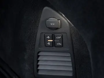 VW Touareg TDI R-Line Pano IQLight AHK Kam. Leder