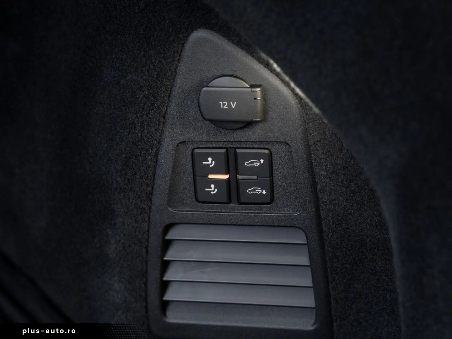 VW Touareg TDI R-Line Pano IQLight AHK Kam. Leder