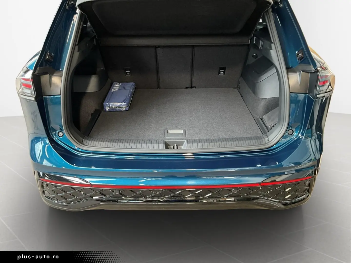 VW Tiguan R-Line DSG Harman Black-Style Pano P.Assi