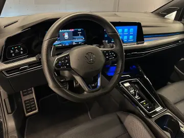 VW Golf 2.0 TSI DSG 4MOTION  R  MK8