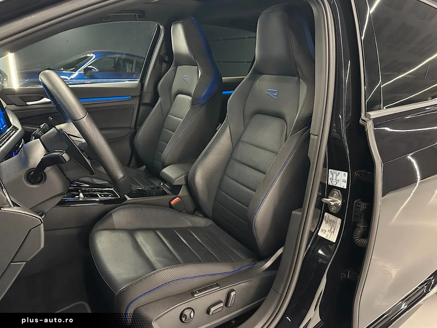 VW Golf 2.0 TSI DSG 4MOTION  R  MK8