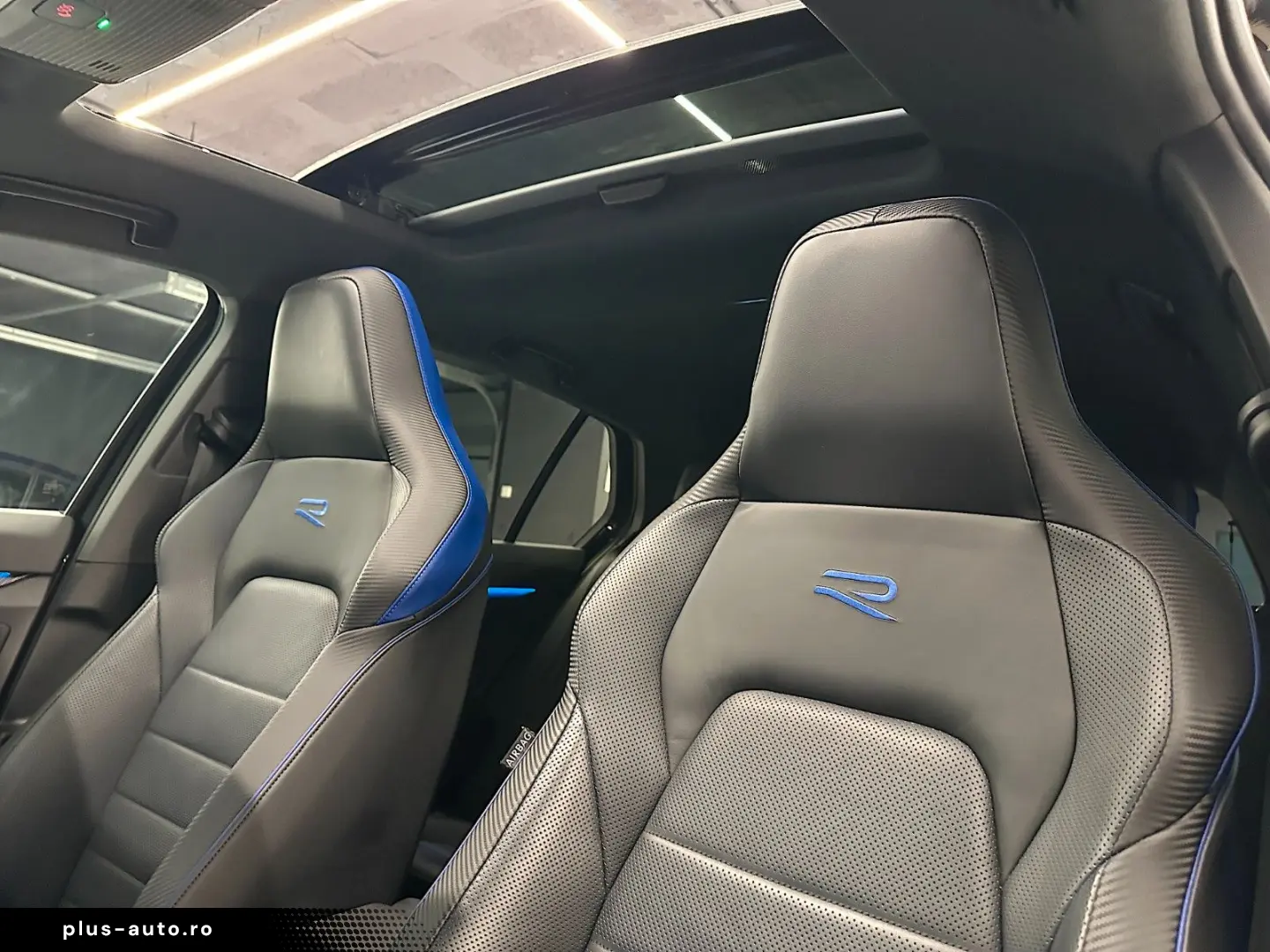 VW Golf 2.0 TSI DSG 4MOTION  R  MK8