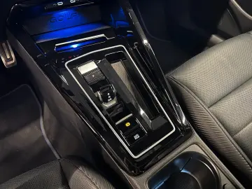 VW Golf 2.0 TSI DSG 4MOTION  R  MK8