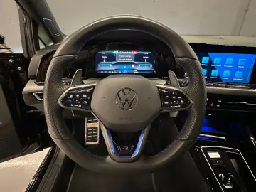 VW Golf 2.0 TSI DSG 4MOTION  R  MK8