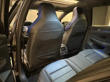 VW Golf 2.0 TSI DSG 4MOTION  R  MK8