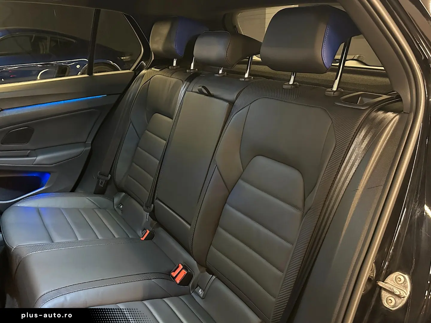 VW Golf 2.0 TSI DSG 4MOTION  R  MK8