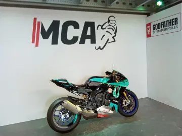 YAMAHA R1 M