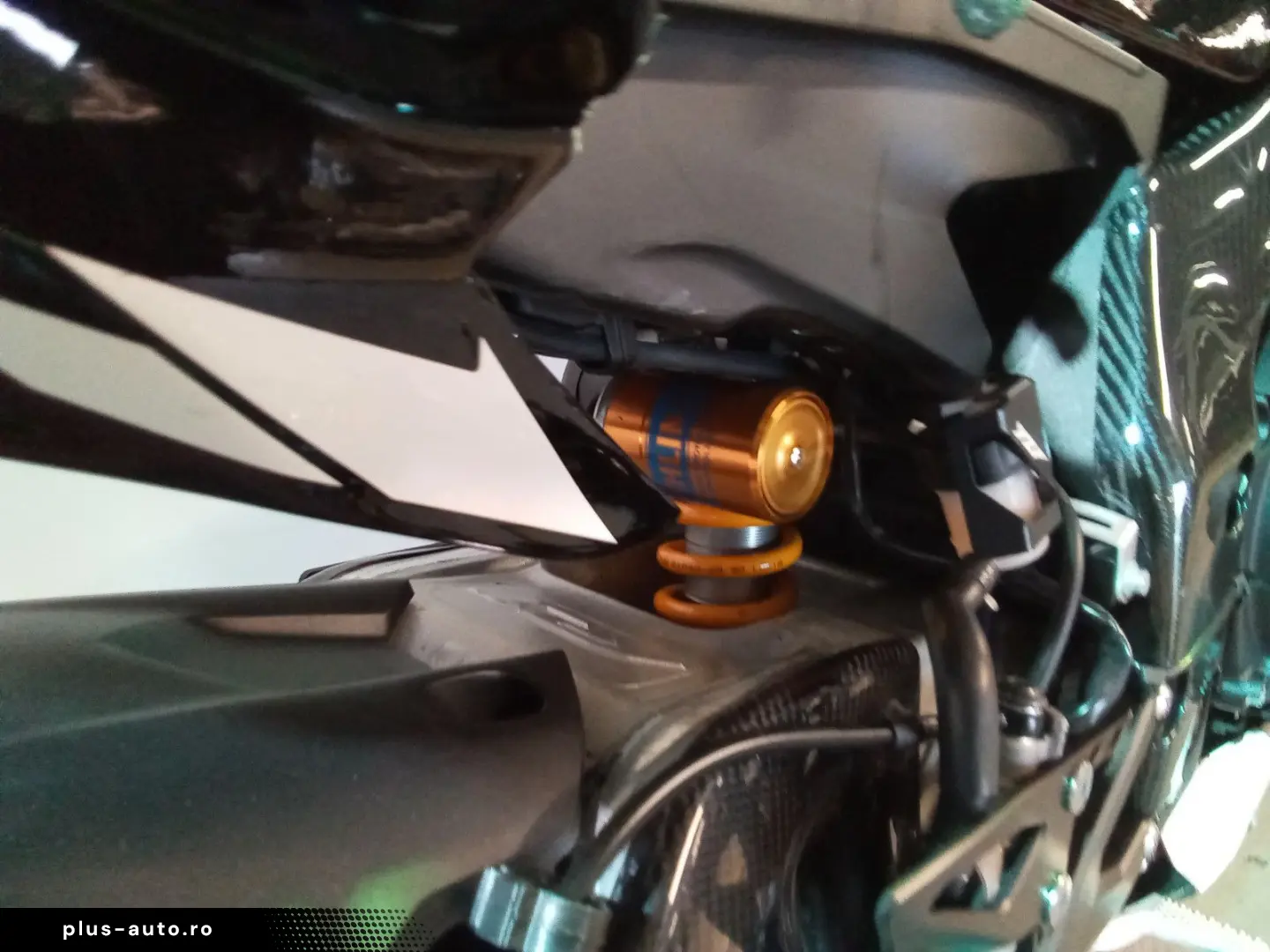 YAMAHA R1 M