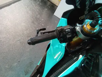YAMAHA R1 M