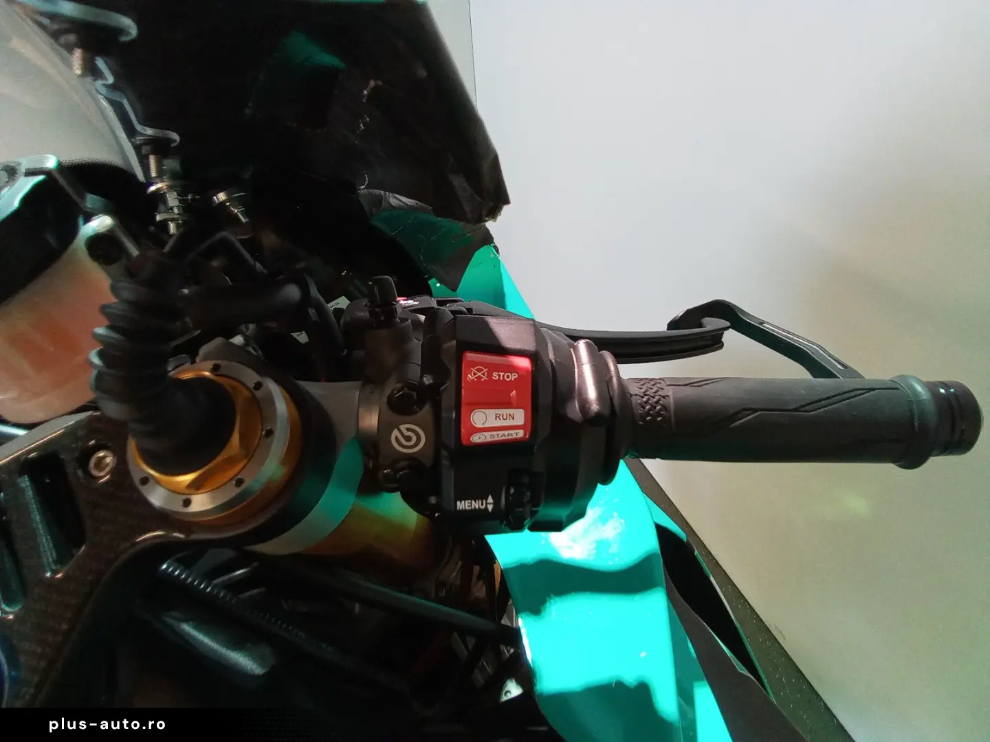 YAMAHA R1 M
