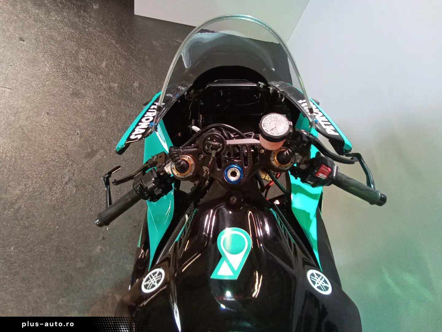 YAMAHA R1 M