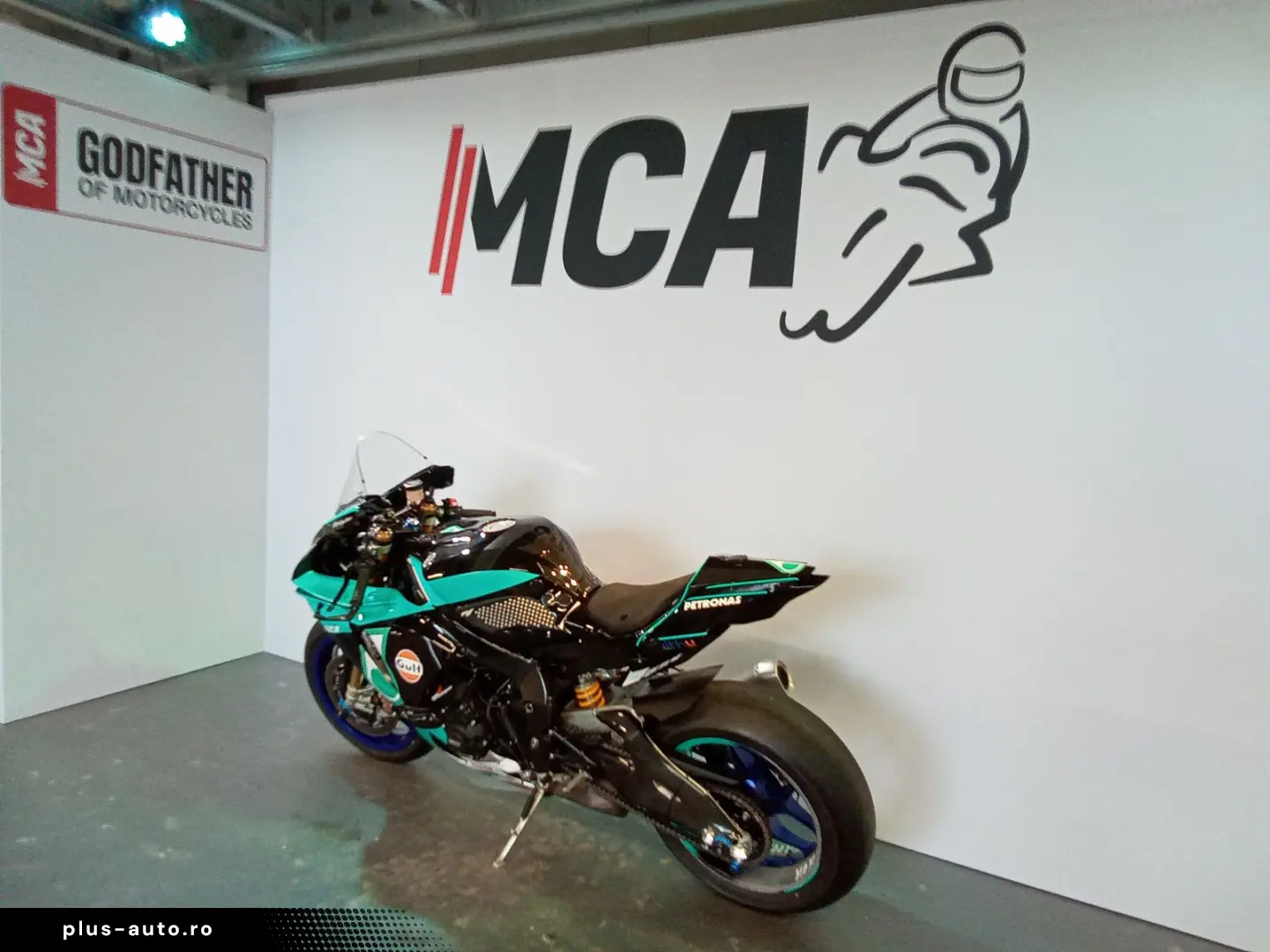 YAMAHA R1 M
