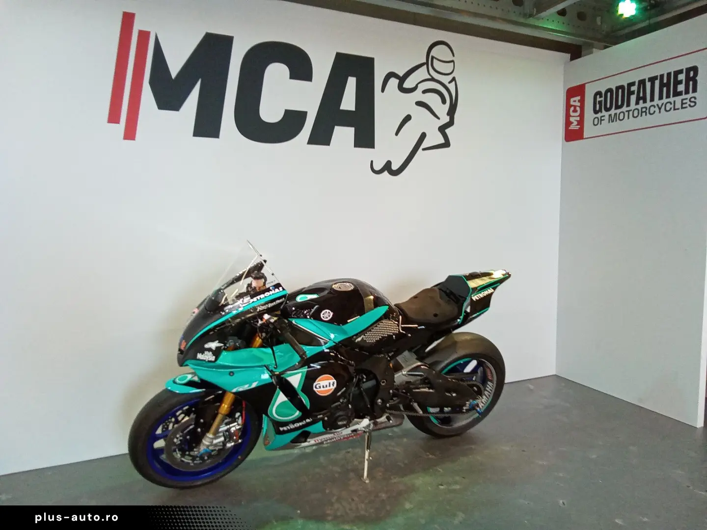 YAMAHA R1 M