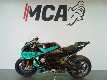 YAMAHA R1 M