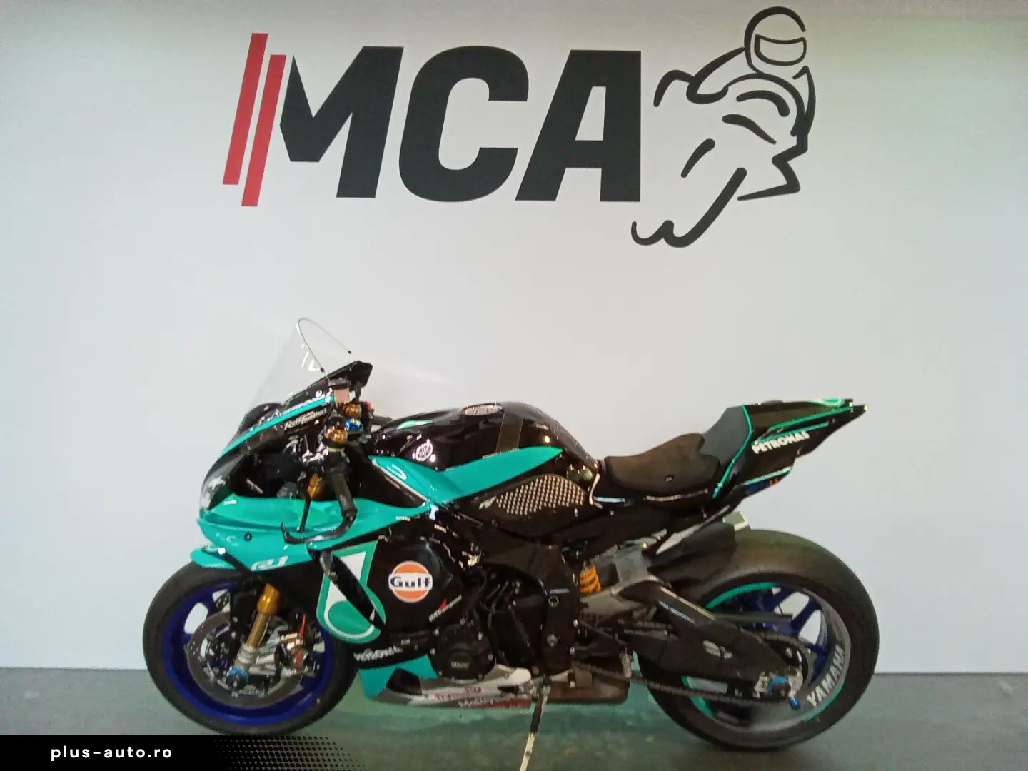 YAMAHA R1 M