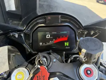 BMW M 1000 RR M Competition Paket nur 1009km!!!