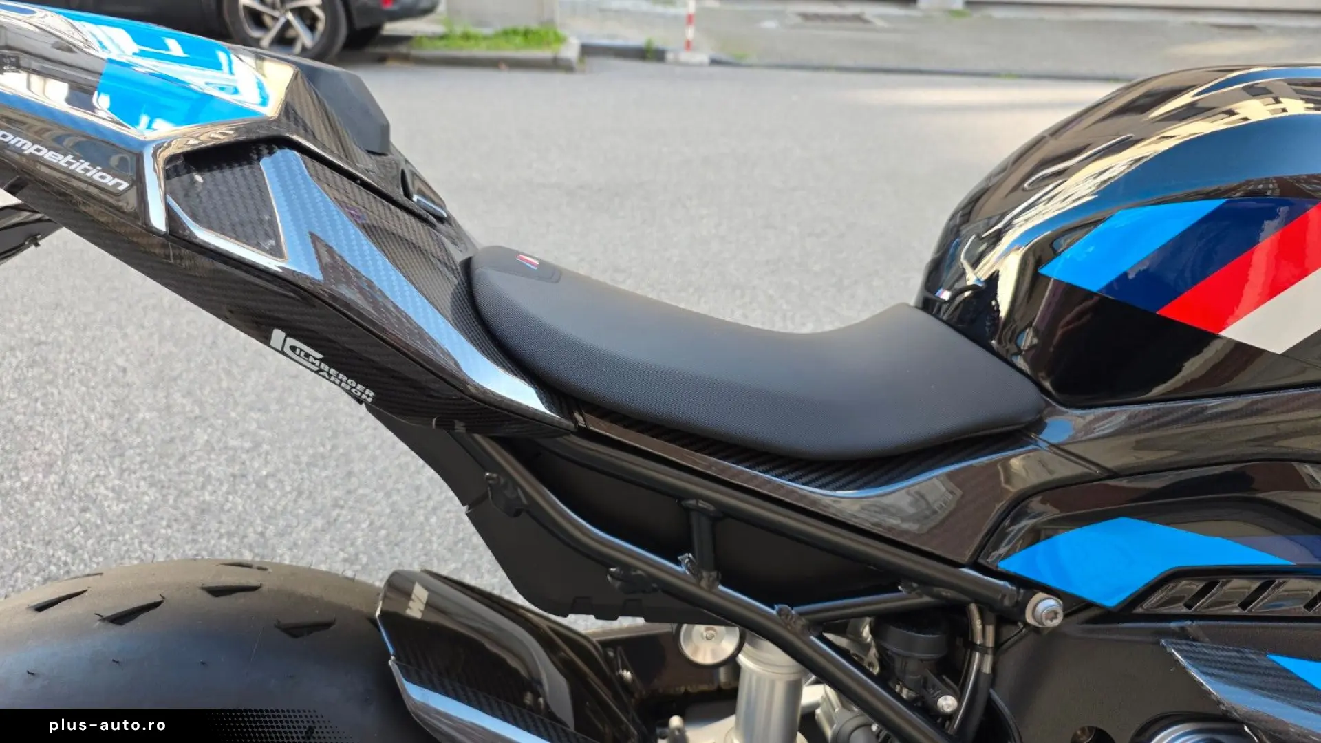 BMW M1000RR