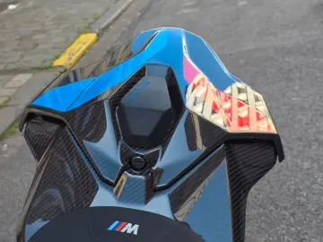 BMW M1000RR