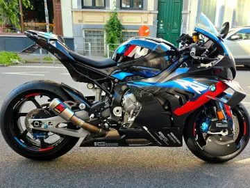 BMW M1000RR