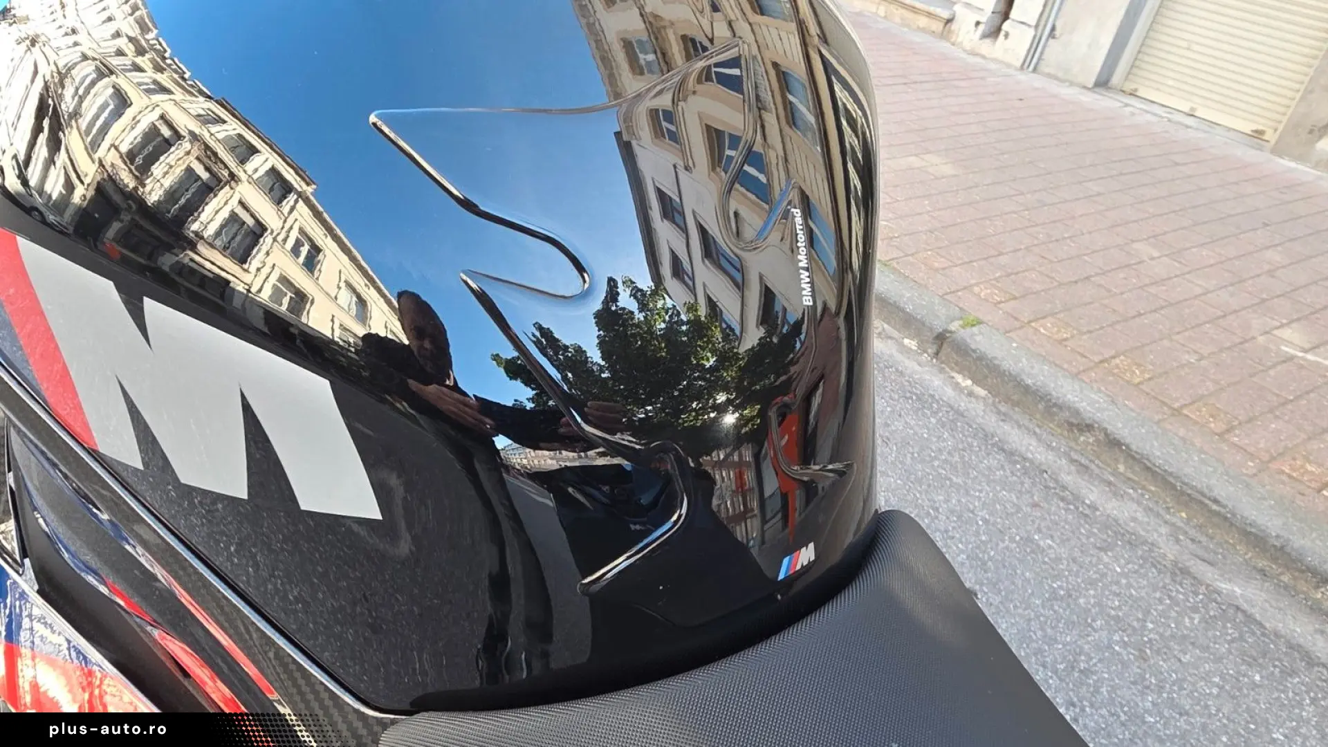 BMW M1000RR