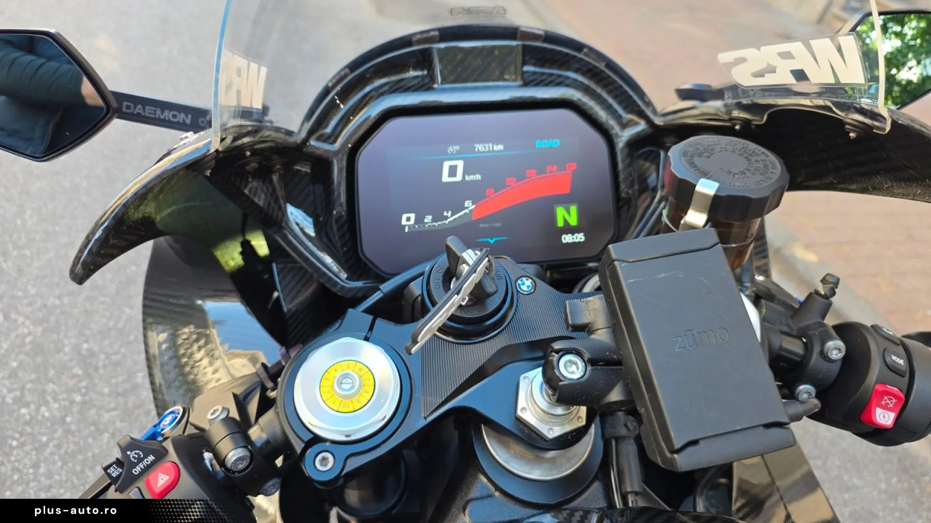 BMW M1000RR