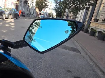 BMW M1000RR