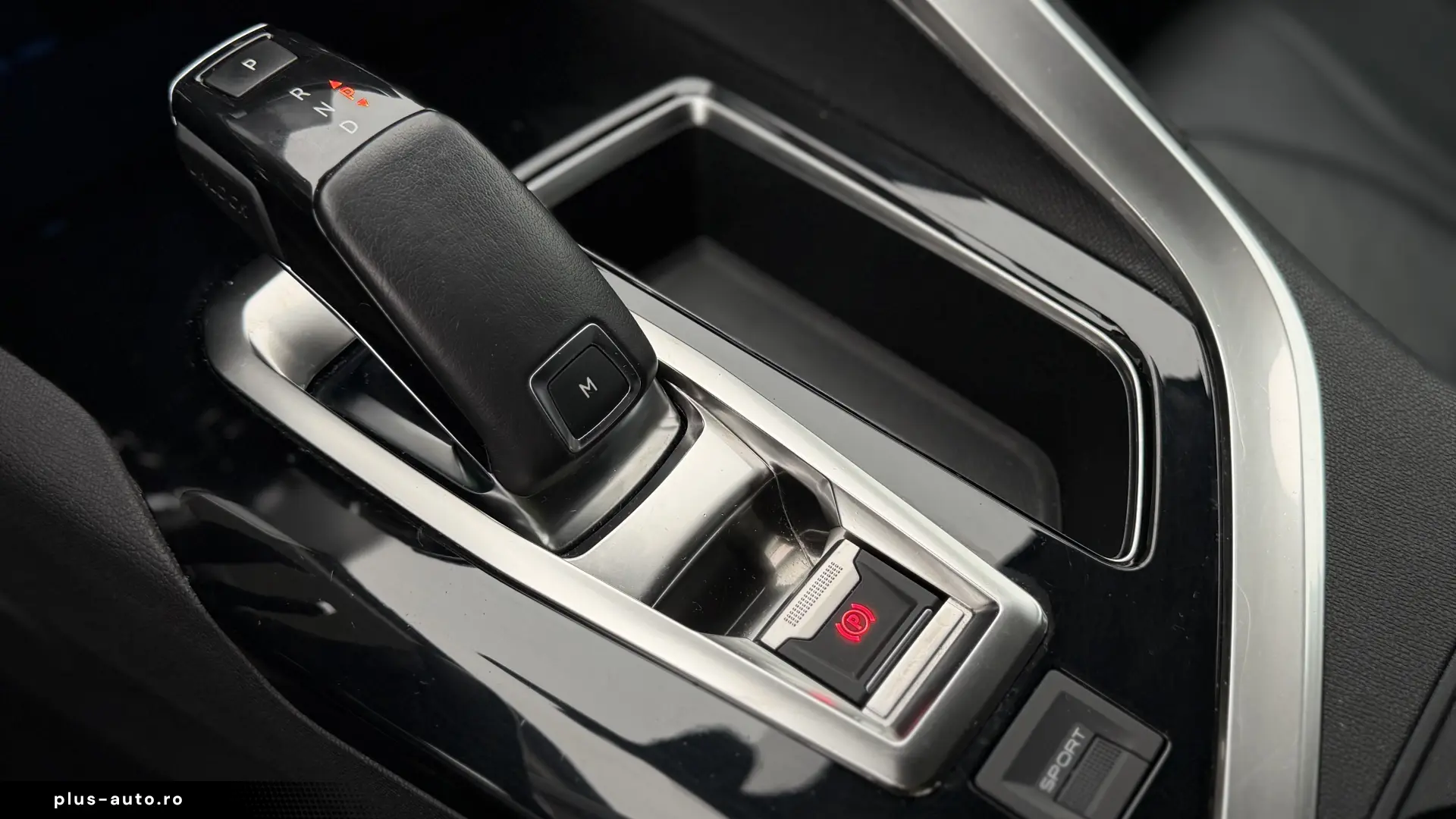 PEUGEOT 3008 1.2 PureTech – AUTOMAT -  130CP - 2019