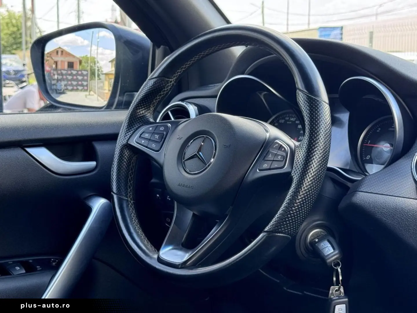 Mercedes-Benz X
