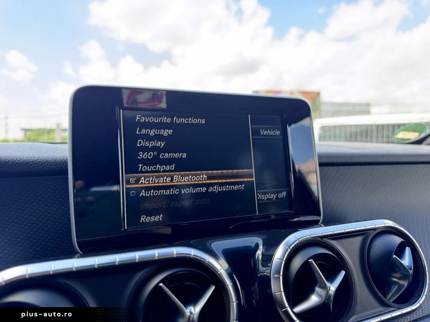 Mercedes-Benz X