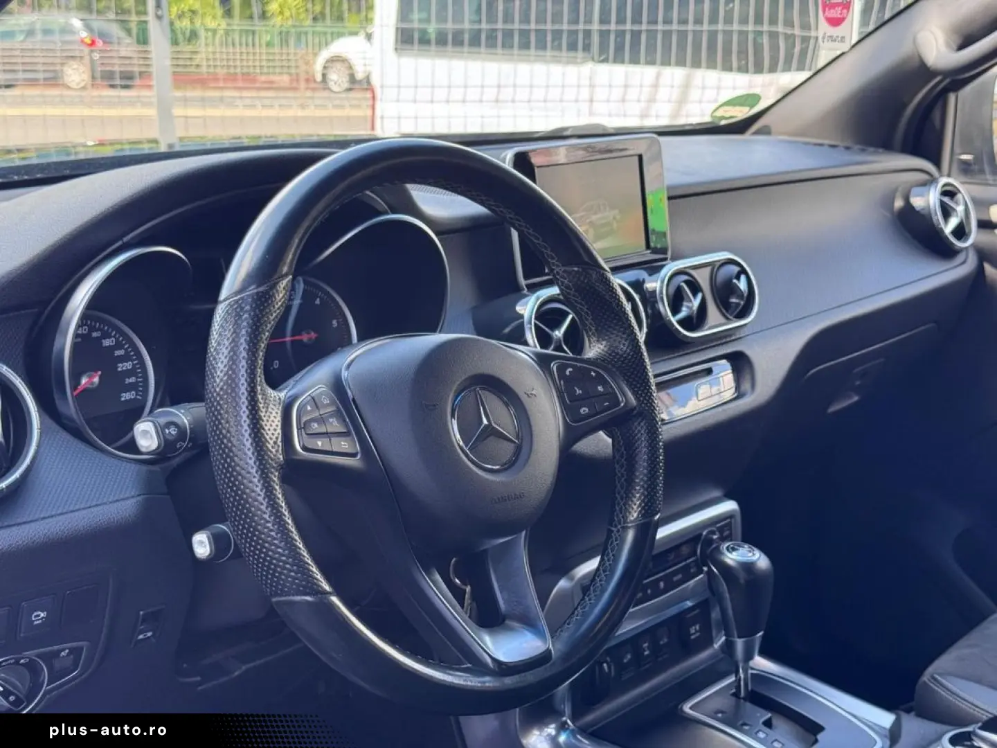 Mercedes-Benz X
