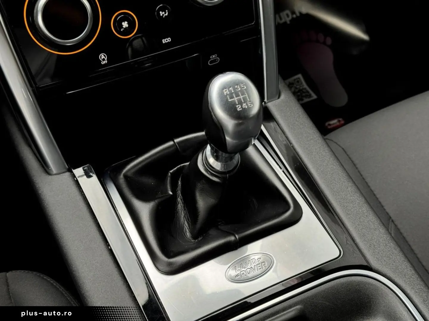 Land-Rover Discovery-Sport
