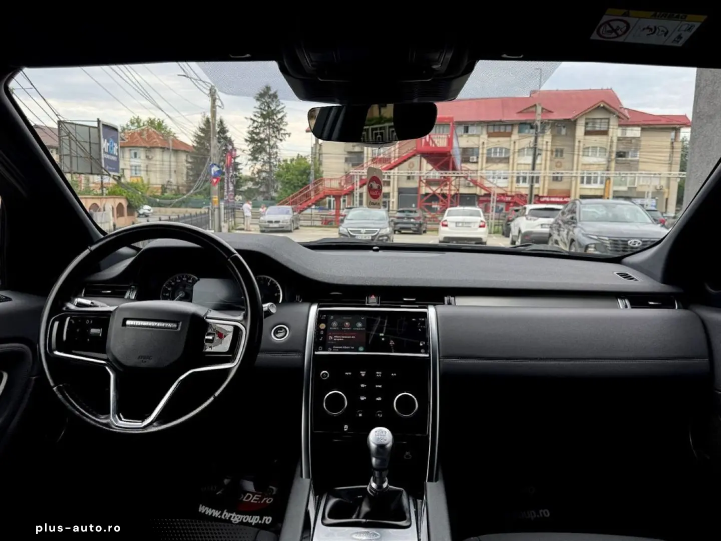 Land-Rover Discovery-Sport