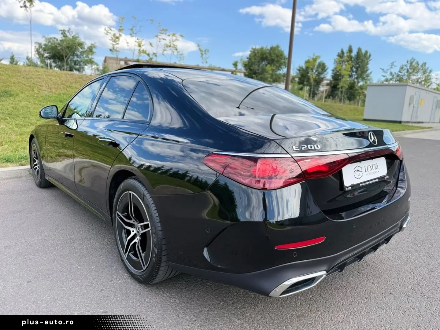 Mercedes-Benz E