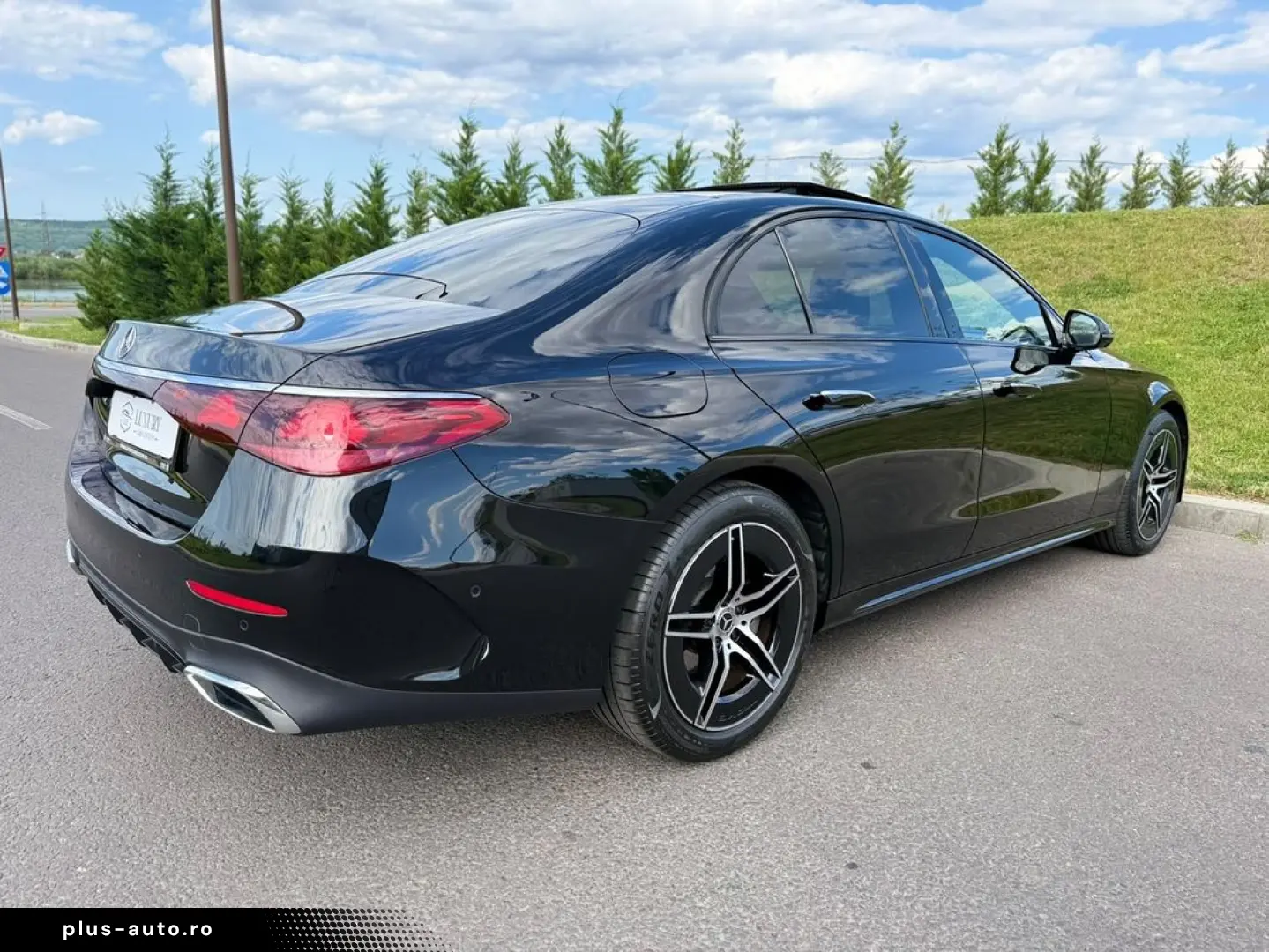 Mercedes-Benz E