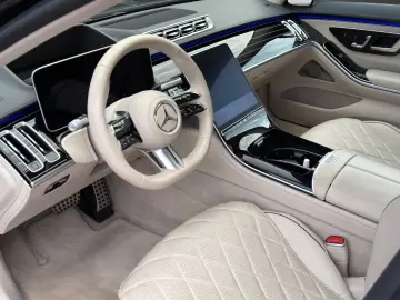 MERCEDES-BENZ S 580 4Matic Lang AMG Night Chauffeur TV-Fond