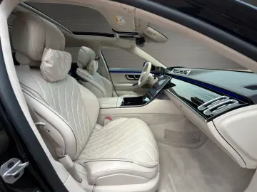 MERCEDES-BENZ S 580 4Matic Lang AMG Night Chauffeur TV-Fond