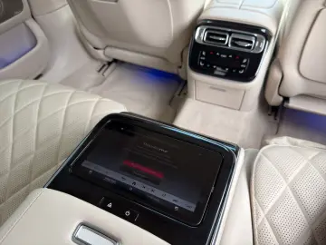 MERCEDES-BENZ S 580 4Matic Lang AMG Night Chauffeur TV-Fond